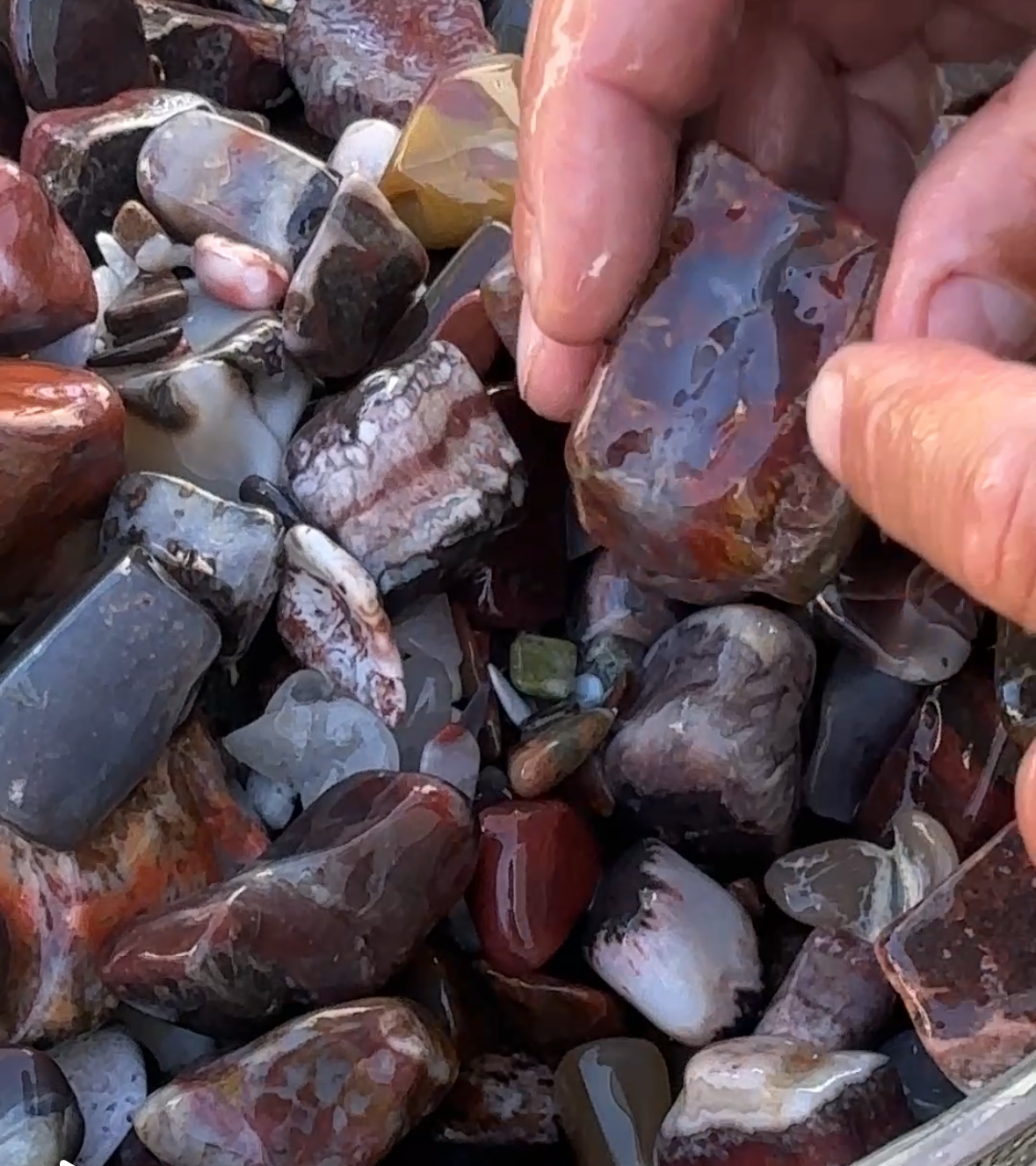 Journey into Gemstones, an Intro to Agates - Annapolis Valley